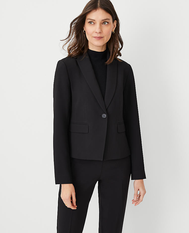 Anntaylor The Petite Shorter One Button Blazer in Fluid Crepe