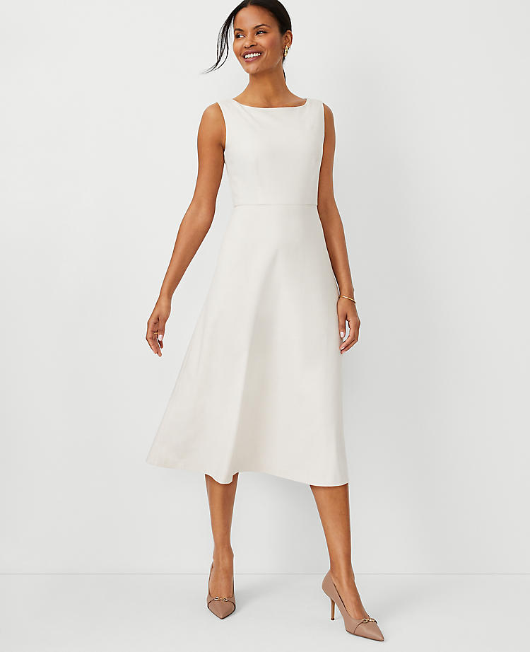 Anntaylor The Petite Boatneck Full Midi Dress in Textured Stretch