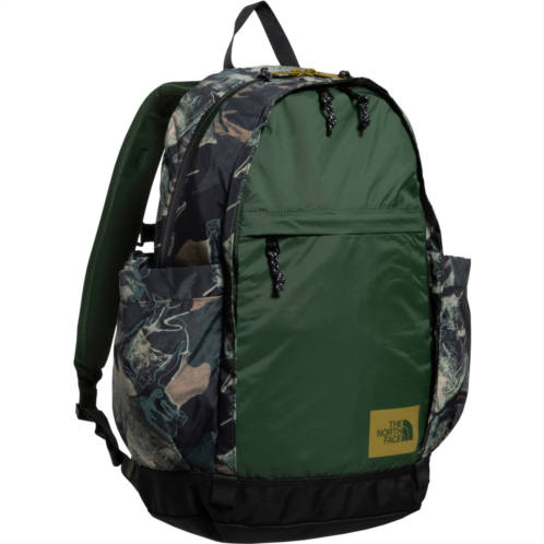 The North Face Mountain 20 L Backpack - Pine Needle Camo Embroidery