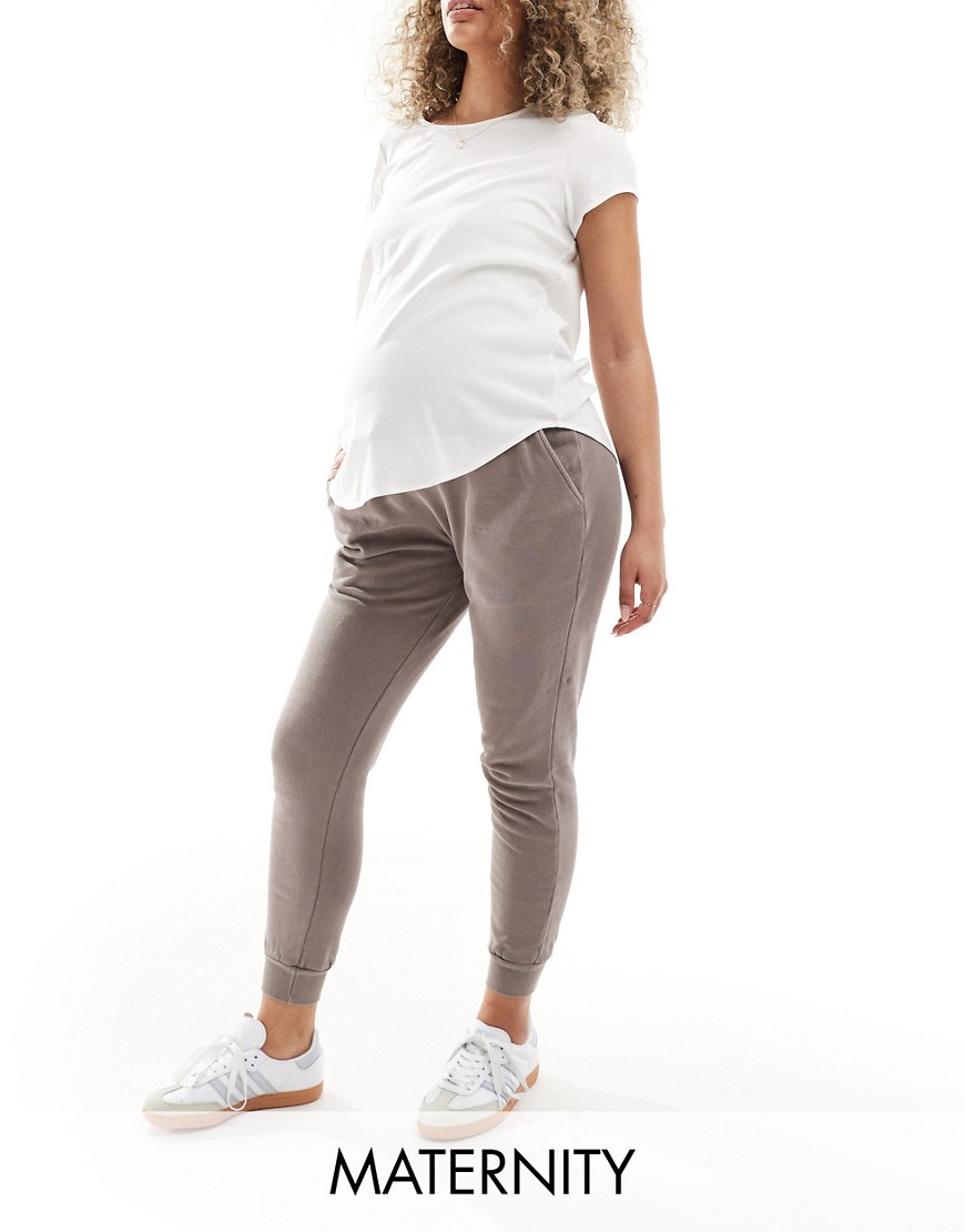 Cotton:On Cotton On Maternity sweatpants with bump waist band in washed brown fleece