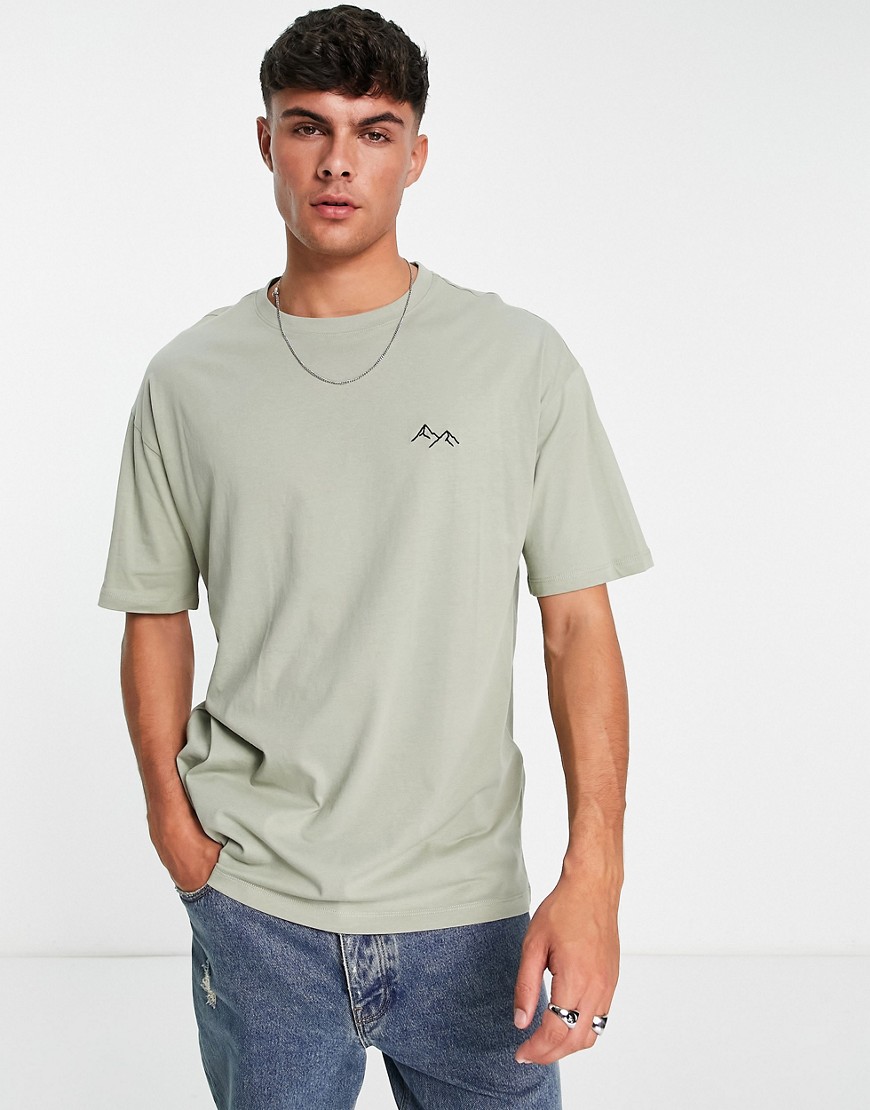 New Look mountain embroidery T-shirt in sage