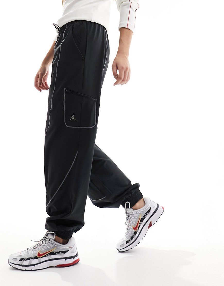 Nike Jordan tunnel sweatpants in black