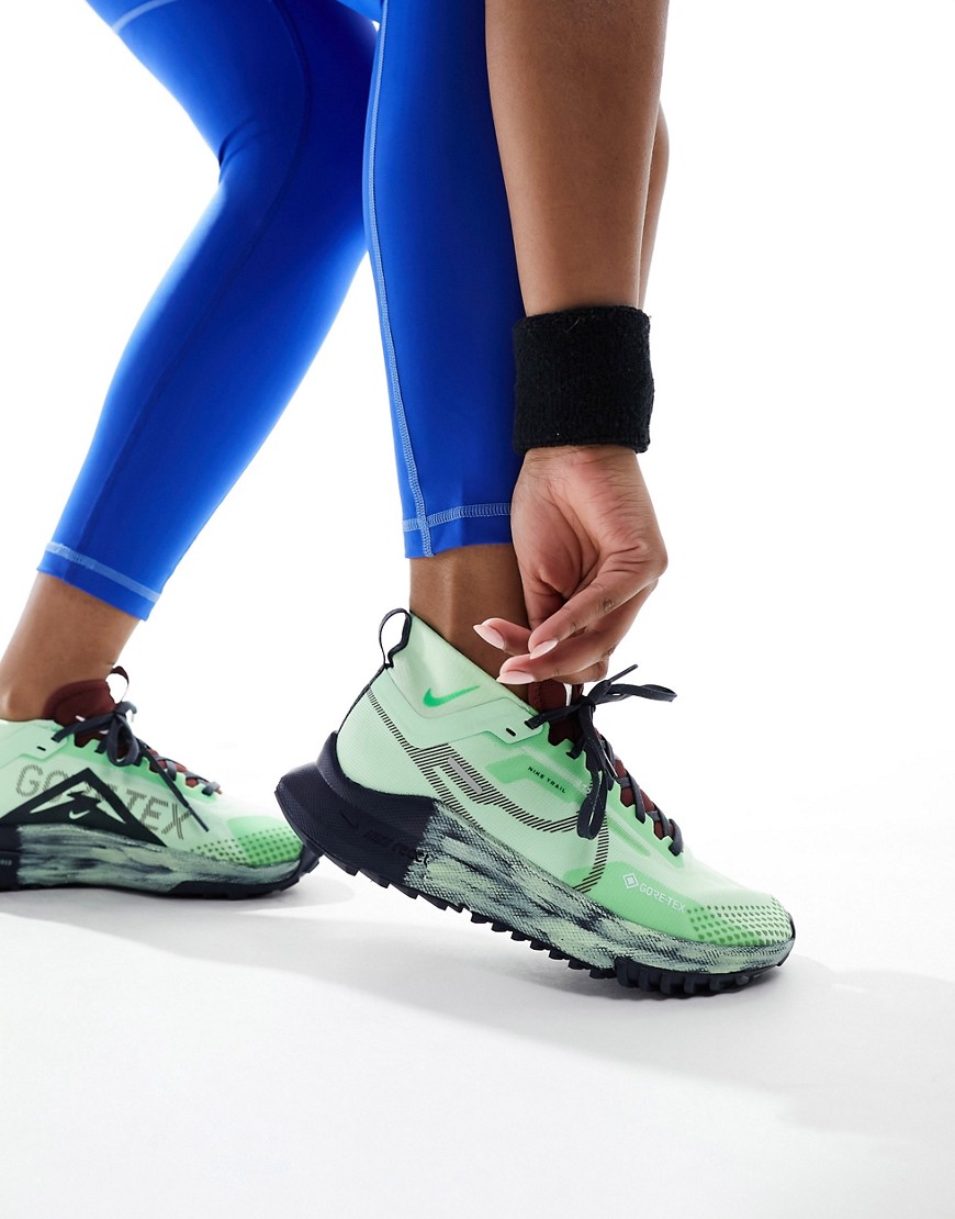 Nike Running Nike Pegasus Trail 4 GORE-TEX sneakers in vapor green and gray