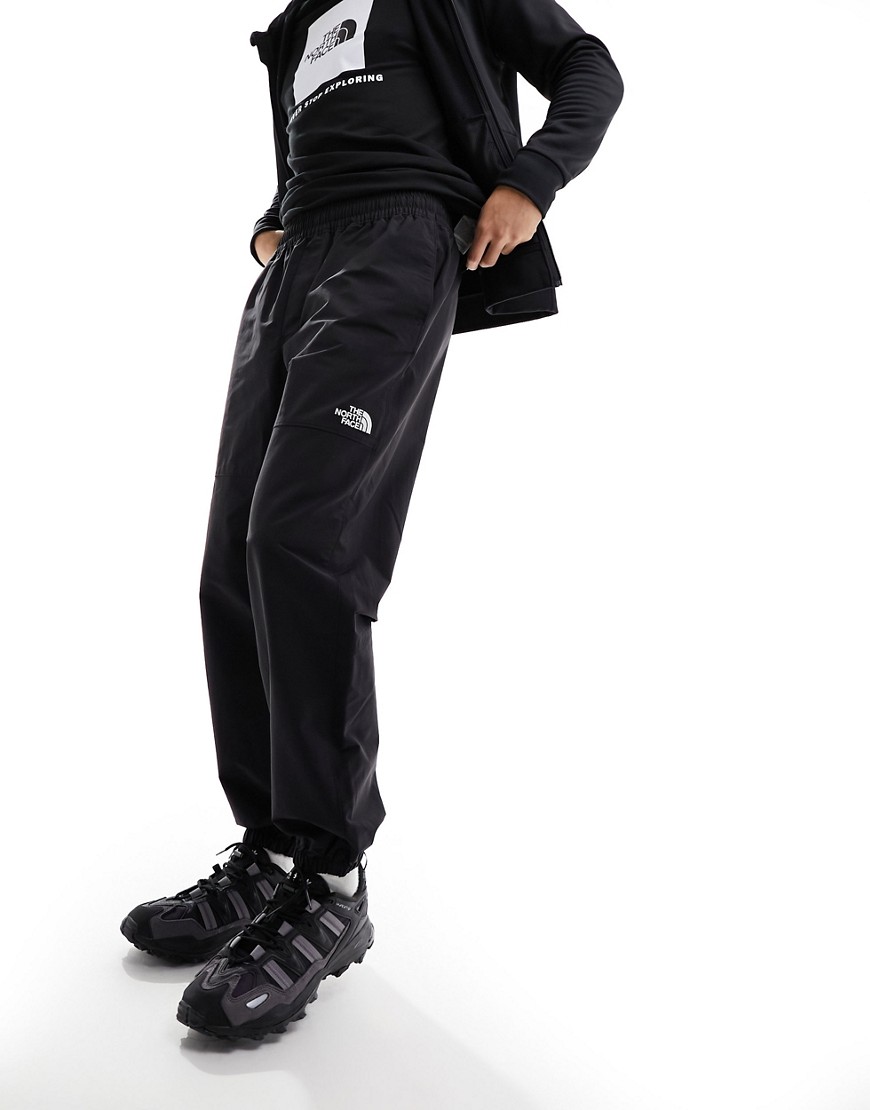 The North Face Easy Wind sweatpants in black