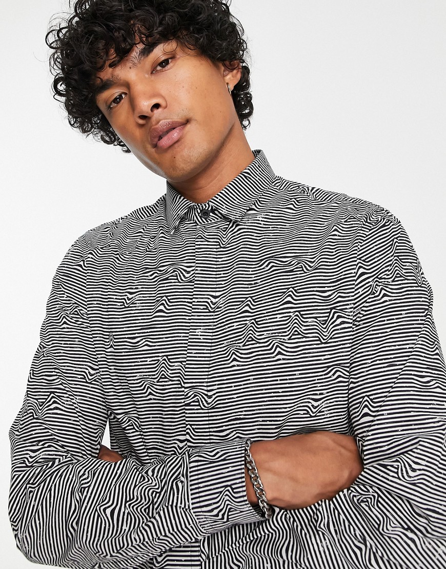 Twisted Tailor unknown shirt in white with distorted horizontal stripes