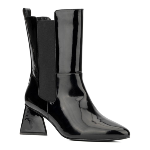 Fashion to Figure Danica Womens Heeled Chelsea Boots