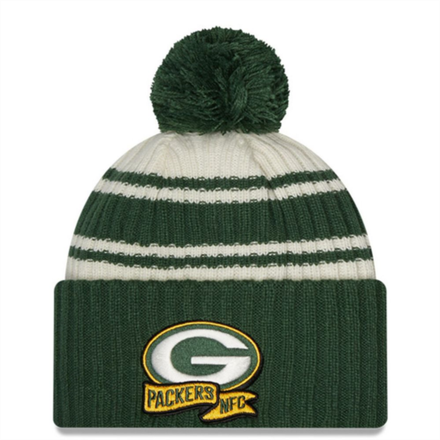 New Era x Staple Mens New Era Cream/Green Green Bay Packers 2022 Sideline Sport Cuffed Pom Knit Hat