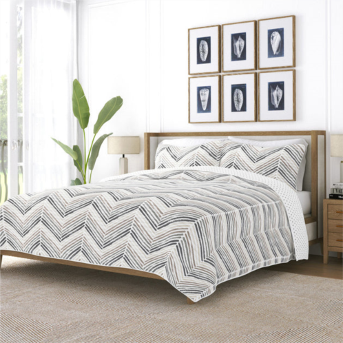 Ienjoy Home painted chevron light gray reversible pattern quilt coverlet set ultra soft microfiber bedding