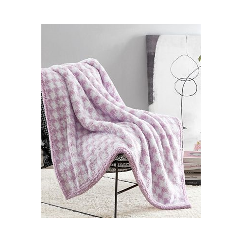 Betsey Johnson CLOSEOUT! Hounds Tooth Throw 60 x 50 Created For Macys