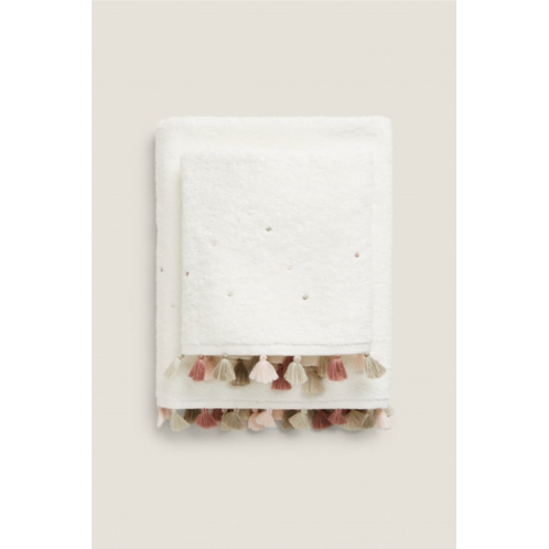 Zara CHILDRENS TOWEL WITH EMBROIDERY AND POMPOMS