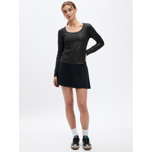 GapFit Fitted CoolDry Scoopneck Top