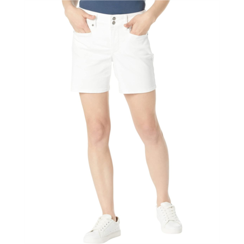 NYDJ Petite 7 Shaker Shorts in Optic White