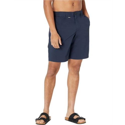 Oakley In The Moment 19 Hybrid Shorts