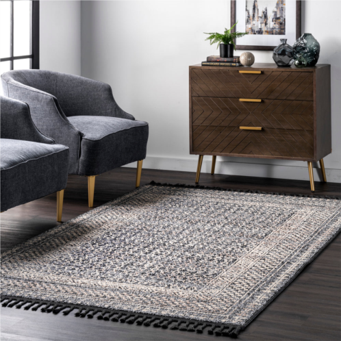 NuLOOM claudia diamond tassel area rug