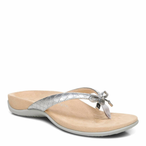 VIONIC womens bella flip flop - wide width in silver metallic croc