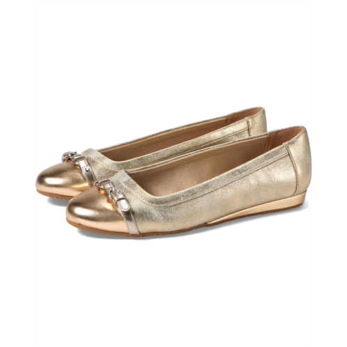 Anne Klein Gisele