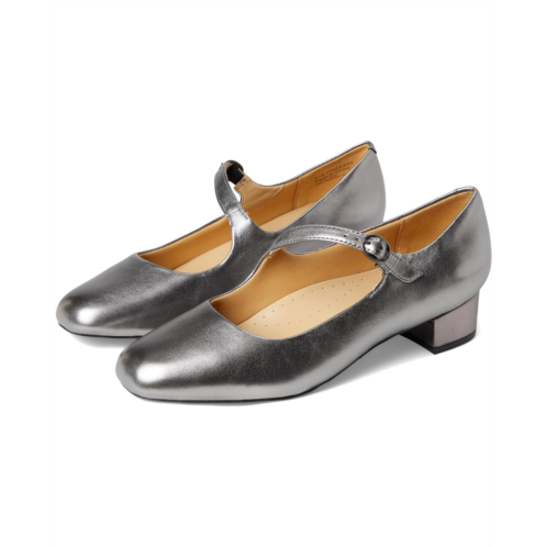 Womens Trotters Desna