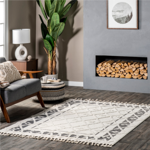 NuLOOM geometric transitional tasseled area rug