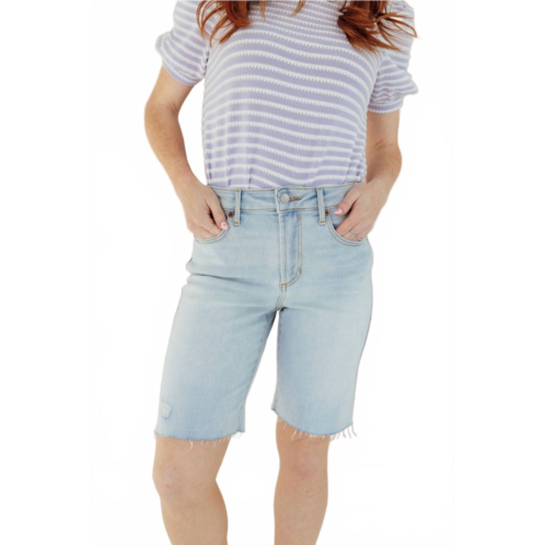 Sneak peek daytona bermudas in light wash