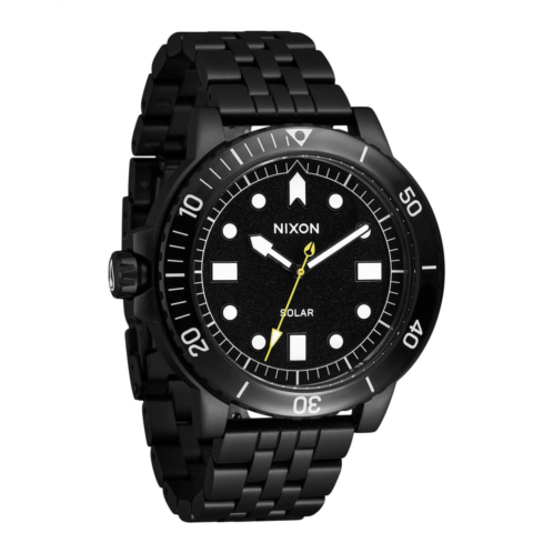 Nixon Stinger 44