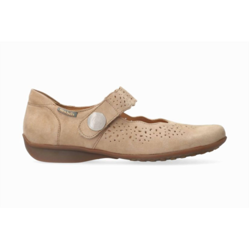 MEPHISTO womens fabienne hand made mary jane shoes in sand
