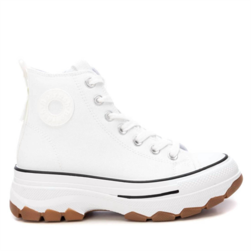 Xti womens sneaker booties in white