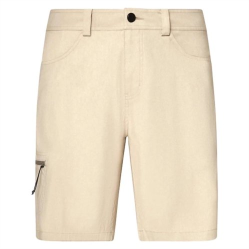 Oakley mens golf hybrid short in beige