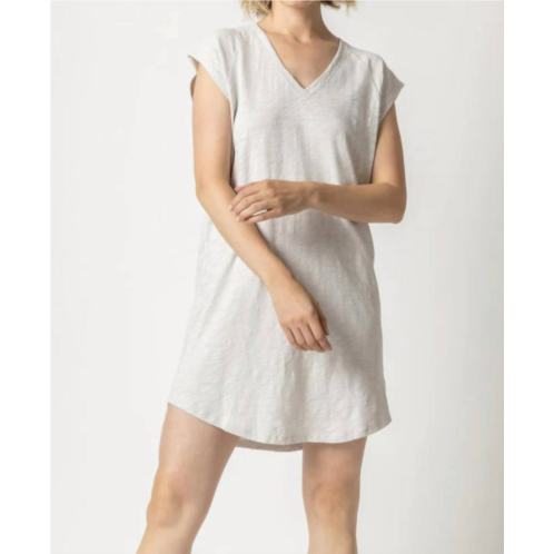 Lilla P v-neck short sleeve raglan dress in bone