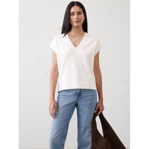 bananarepublic Textured V-Neck Sweater Vest