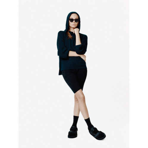 Holden w icon hoodie - black