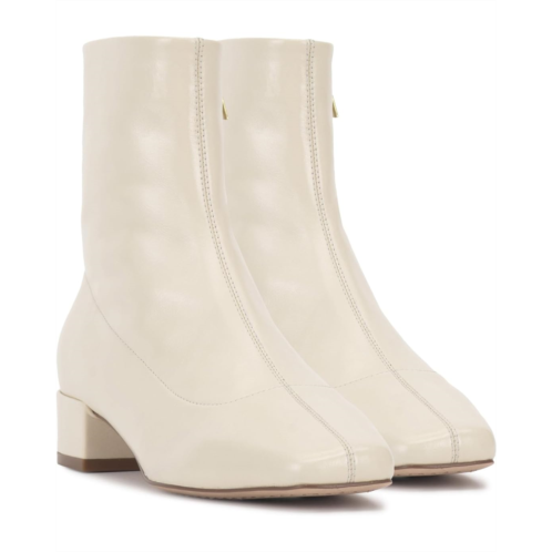 Womens Vince Camuto Findree