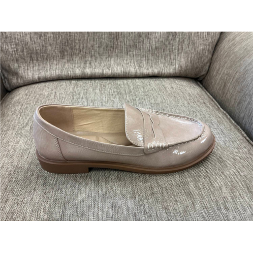 CHINESE LAUNDRY womens beloved patent loafers in nude patent