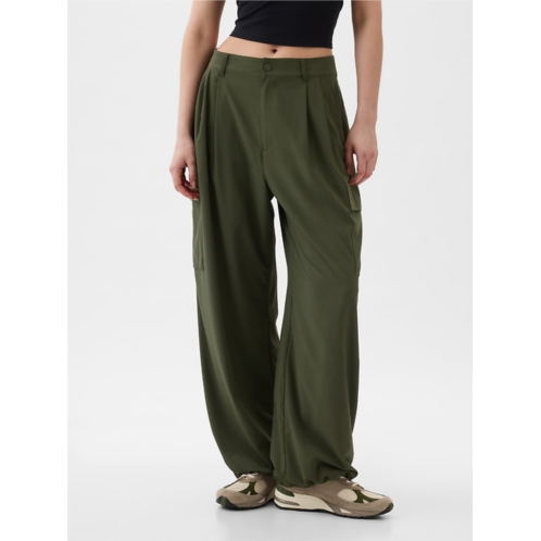 GapFit High Rise Runaround Cargo Joggers