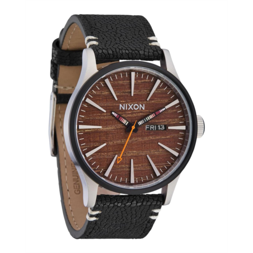 Nixon Sentry Leather