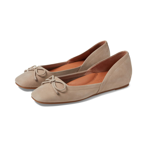 Gentle Souls by Kenneth Cole Sailor