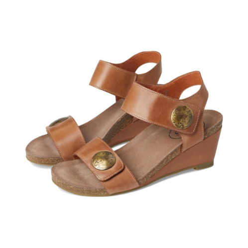 Womens Taos Footwear Carousel 3
