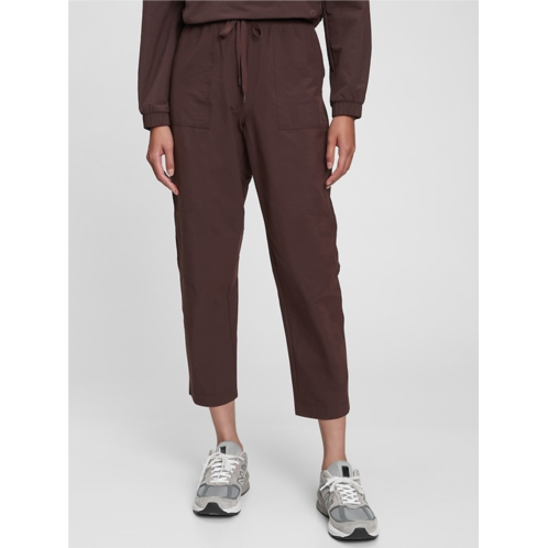 GapFit Barrel Runaround Joggers