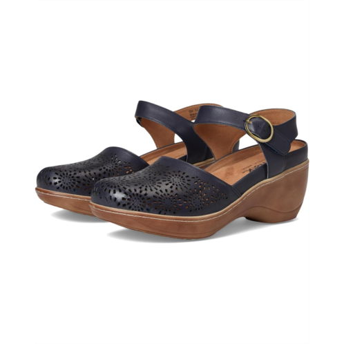 Womens SoftWalk Mabelle Perf