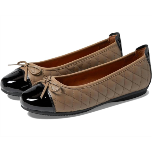JOSEF SEIBEL womens pippa 76 flat shoes in taupe/kombi calf/patent