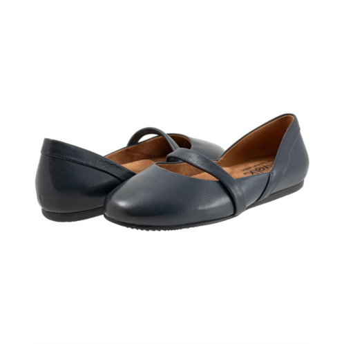 Womens SoftWalk Samara