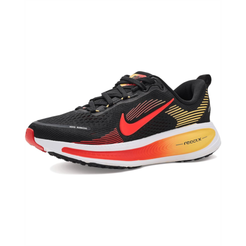 Nike Kids Vomero 18 (Little Kid/Big Kid)