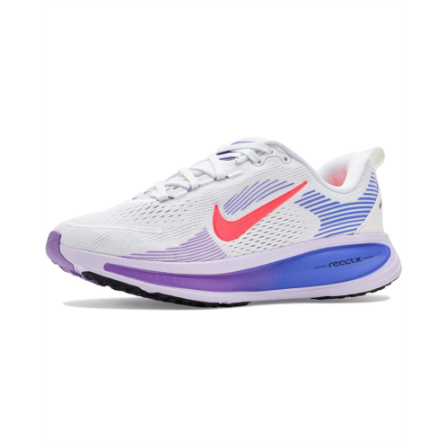 Nike Kids Vomero 18 (Little Kid/Big Kid)