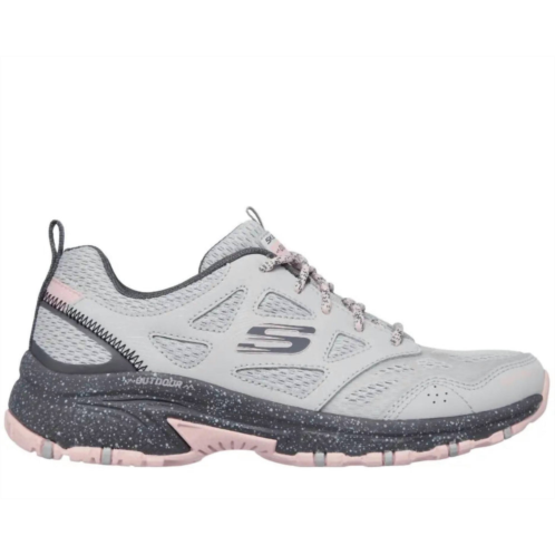 Skechers womens hillcrest-pure escapade shoe in gray/pink