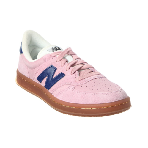 New Balance suede sneaker