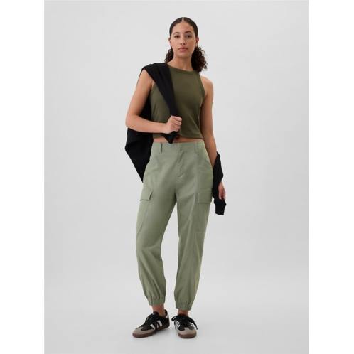 Gap Mid Rise Downtown Khaki Cargo Joggers