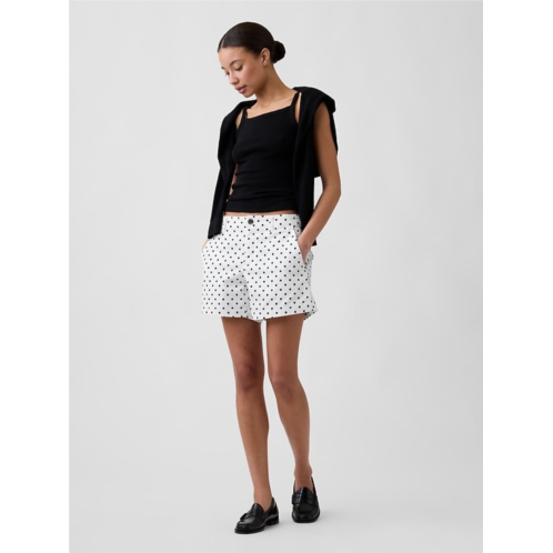 Gap 5 Mid Rise Downtown Khaki Shorts