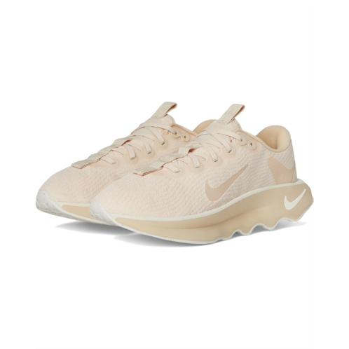 Womens Nike Motiva