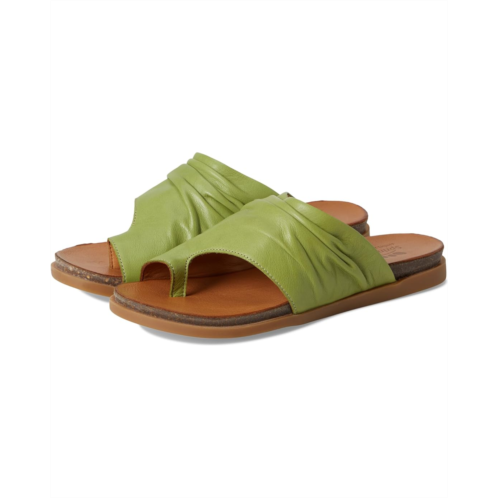 Womens Spring Step Bates