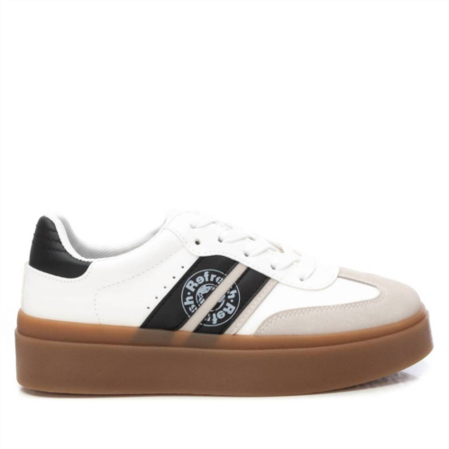 Xti womens casual sneakers in white