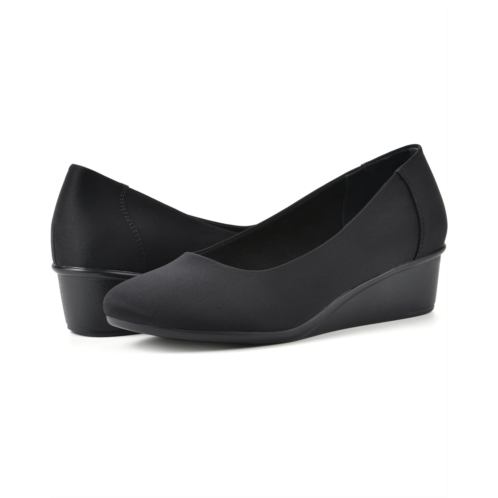 Cliffs by White Mountain Boldness